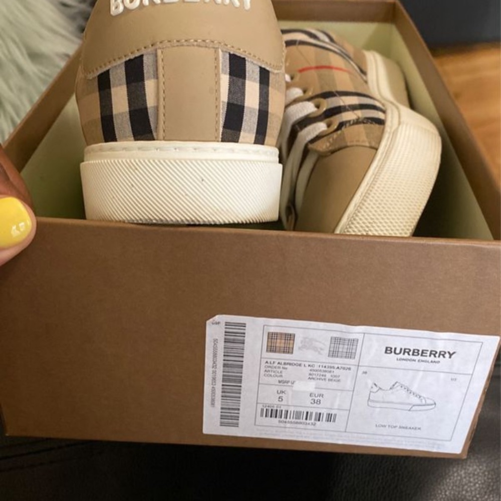 Burberry Tennis - Picture 4 of 6